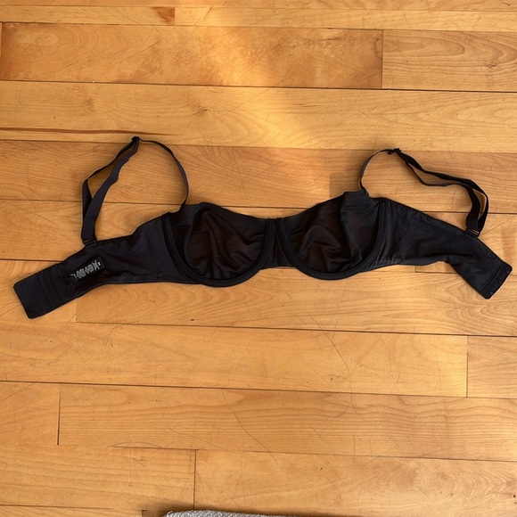 SKIMS black sheer underwire bra, size 34C - Picture 8 of 9
